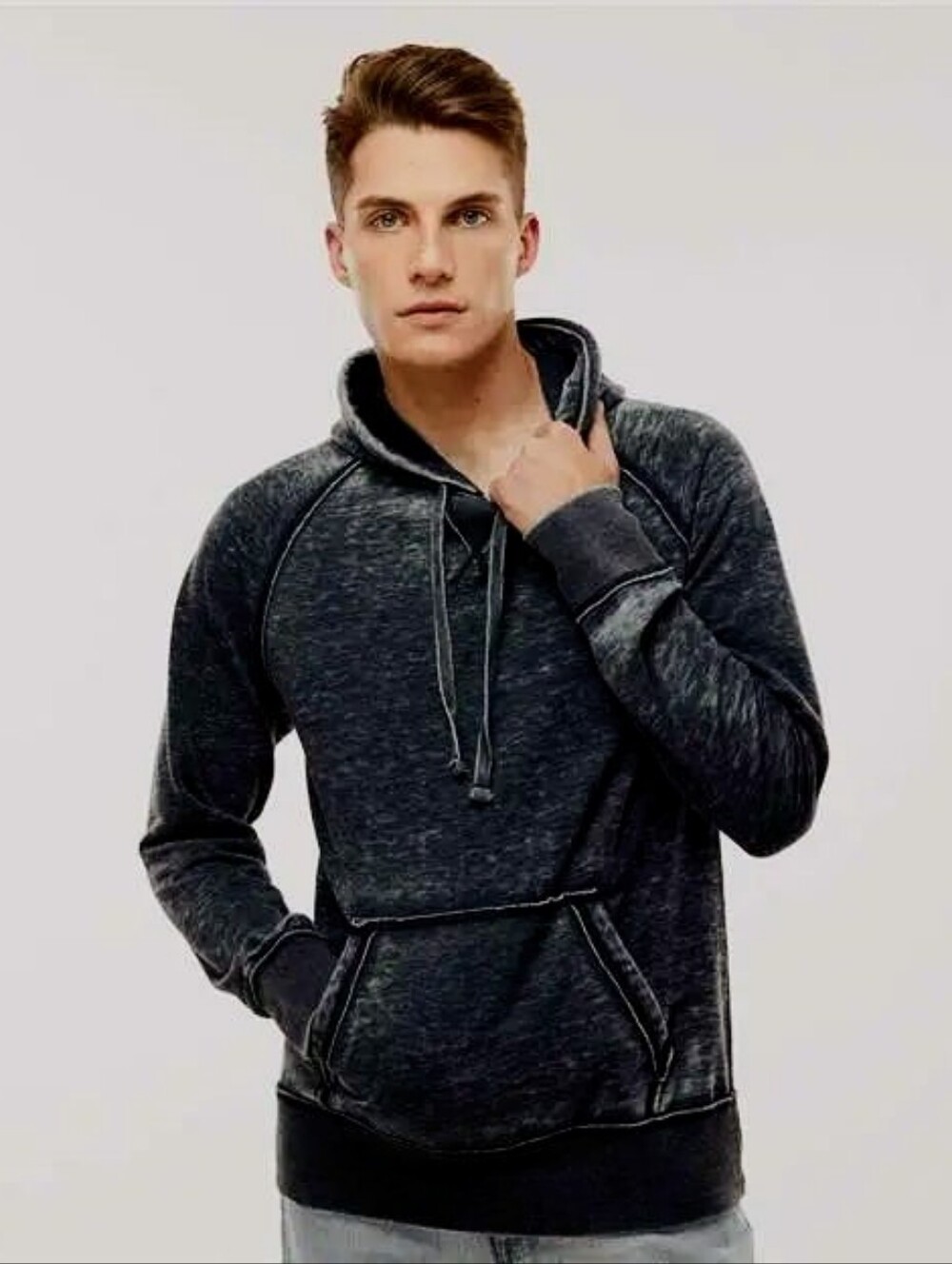 Beachbody 10 Rounds Hoodie - Size Medium Mens